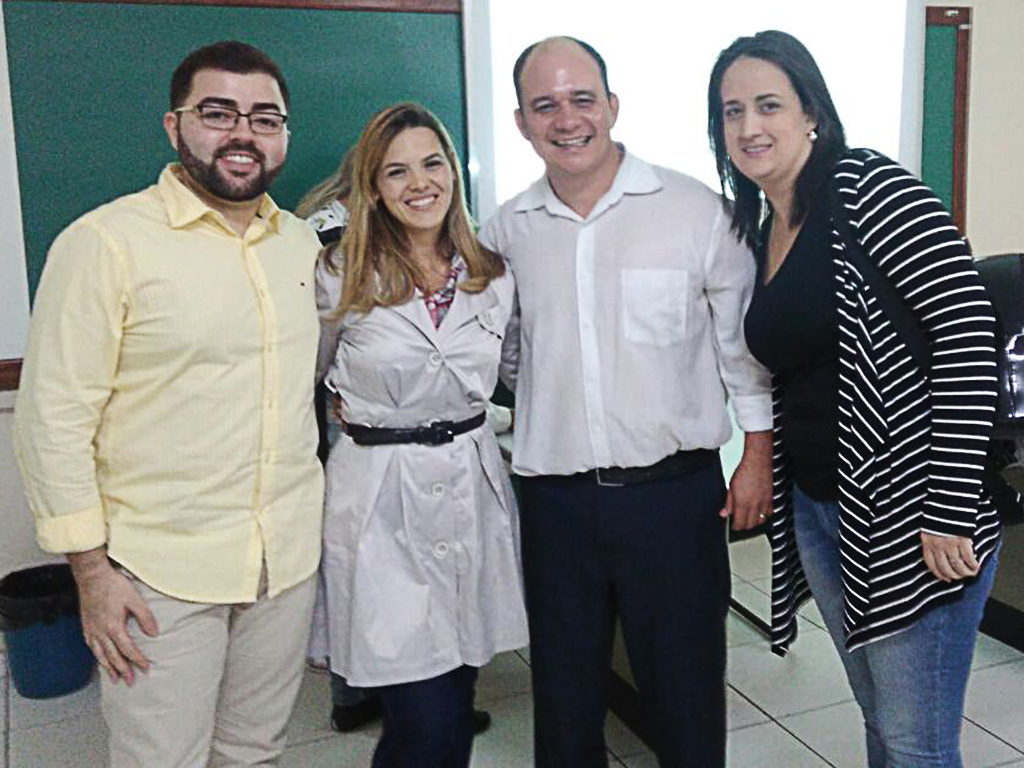 Dr. Cássio Mendes, a coordenada da seccional, Mariana Gama, Dr. Carlos Eduardo Faria e a Dra. Patrícia Fiuza no início do Seminário.